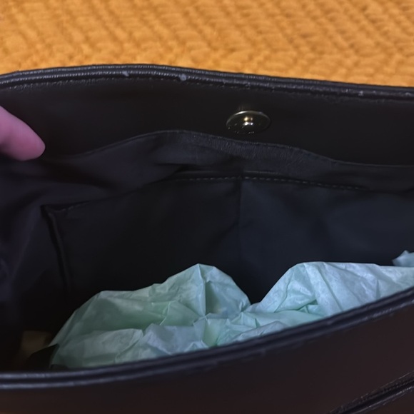 Liz Claiborne Purse - Picture 3 of 4